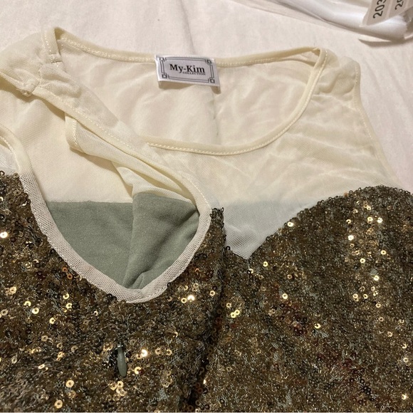 My-Kim Gold Sequin Sleeveless Top with Peplum - Picture 6 of 16